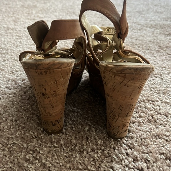 Womens tan wedge shoes - Picture 4 of 4